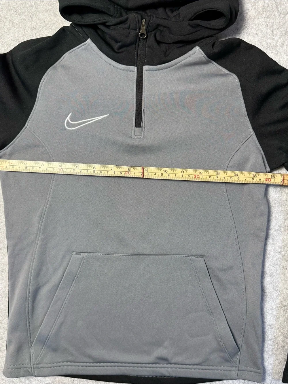 Nike Kid’s Gray and Black Dri-Fit 1/4 Zip Hooded Pullover — Size Small
